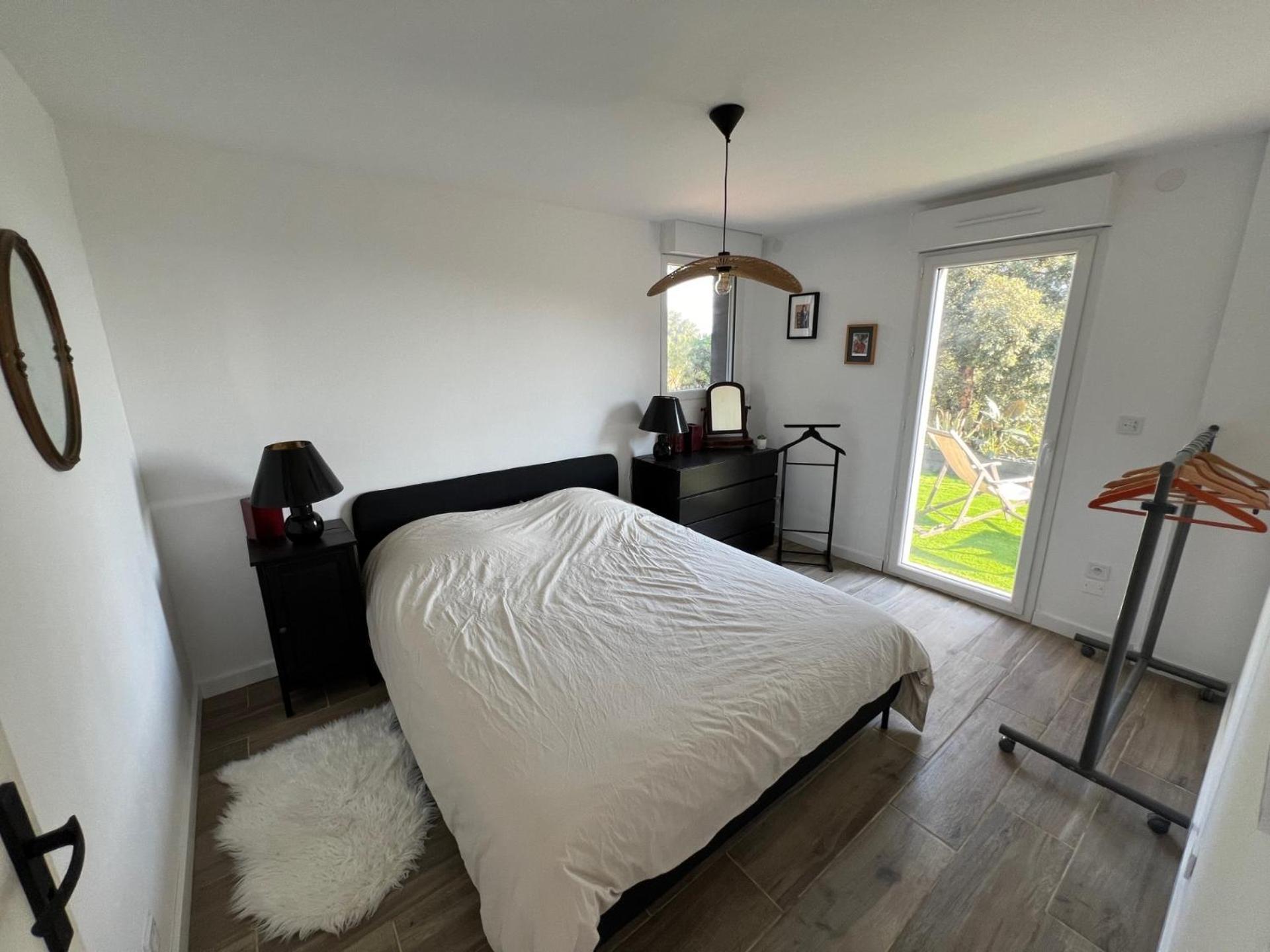 Appartement Valcros - Jardin Vue Mer La Londe-les-Maures Eksteriør bilde